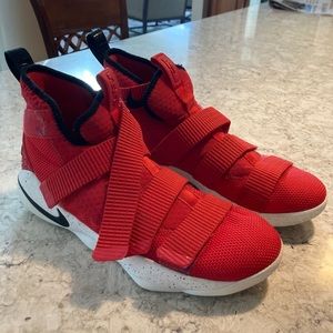 Men’s Lebron Soldier XI 11’s